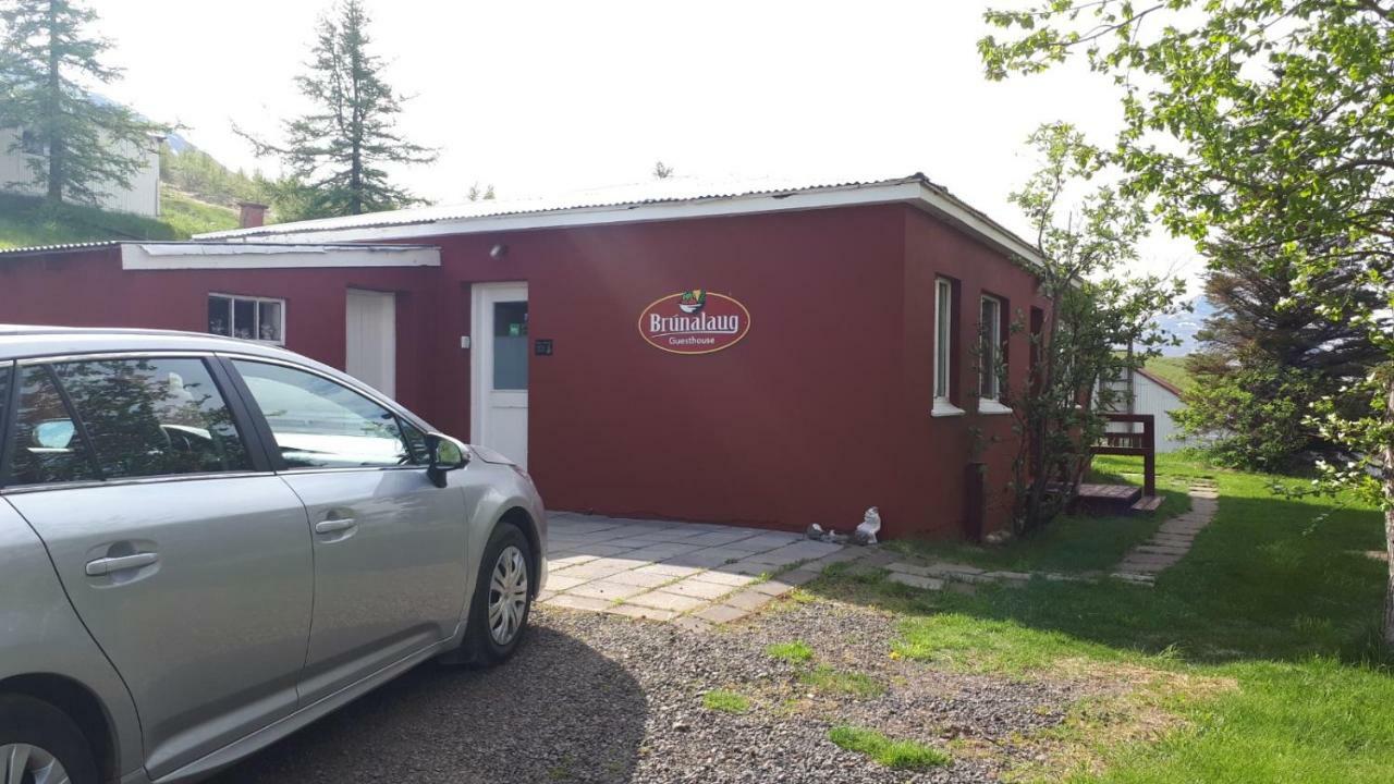 Brunalaug Guesthouse - Holiday Home Eyjafjaroarsveit Exteriör bild